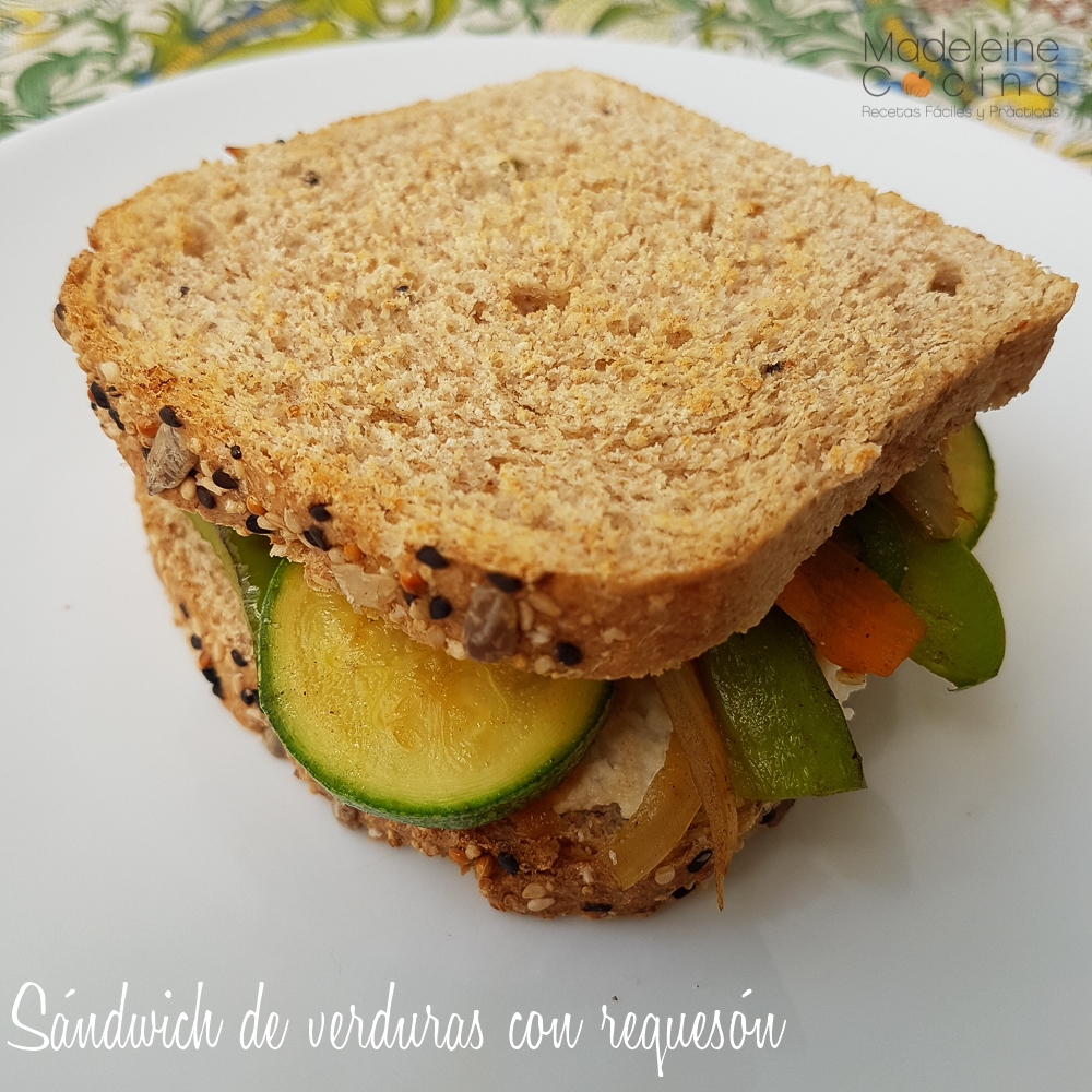 Sandwich verduras con requeson