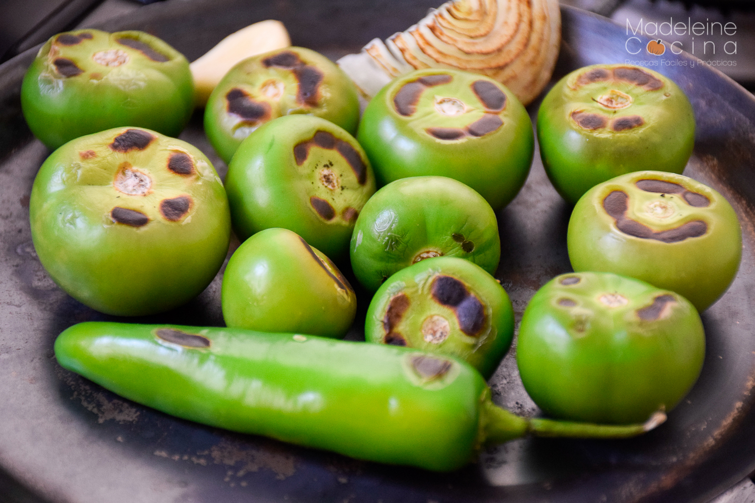 Receta de panela asada con salsa verde tatemada